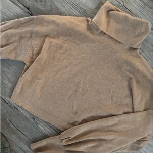 Wilfred Cropped Camel Turtleneck Sweater